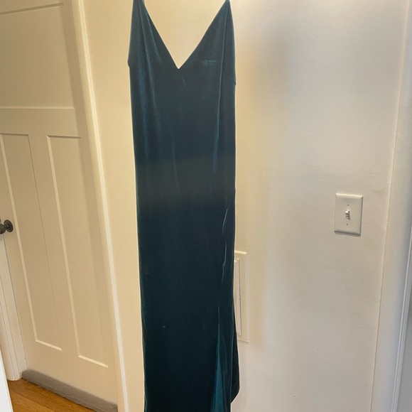 Express Deep Green Velvet Cocktail Dress - Picture 2 of 6
